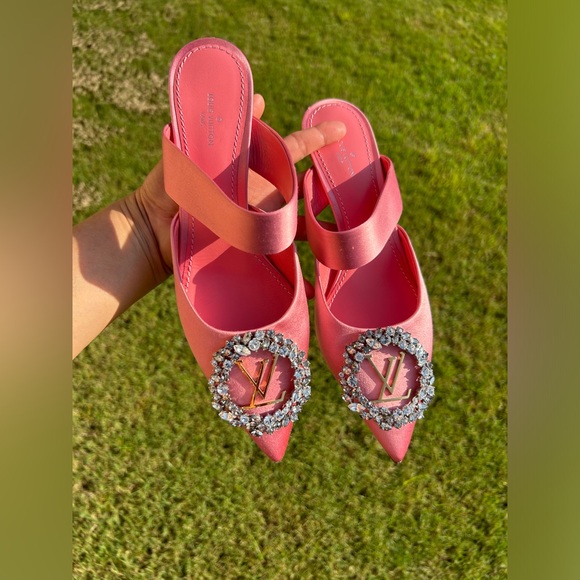 LV Madeleine Pointed Toe Heeled Sandal Satin with Crystals - Picture 16 of 16